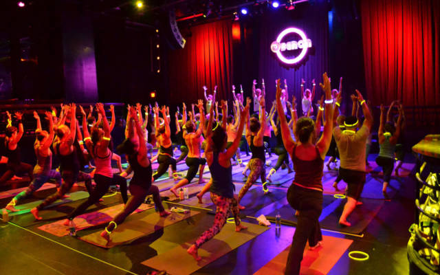 0817_rave-yoga02.jpg