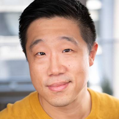 Raymond J. Lee Headshot